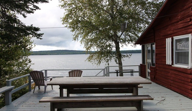 Sheldon Camp - Mooselookmeguntic cottage perfect for a couple or a small family in Rangeley