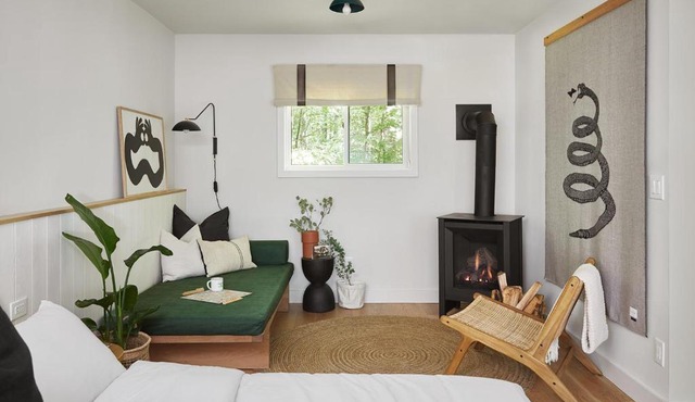 Somewhere Inn Calabogie Boutique Hotel