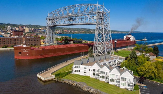 South Pier Inn