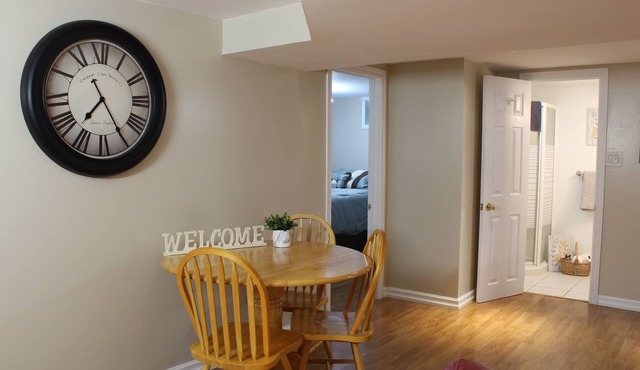 Spacious 2 Bedroom Suite Near Southside Park