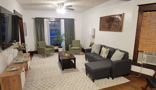 Spacious 3-bedroom apartment in delightful Buffalo with WiFi, AC TV in each room