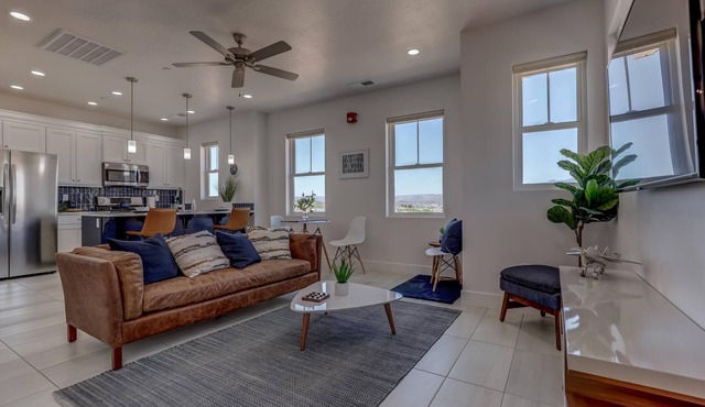 Spacious | Clean | Getaway for Two! | Sky in Washington