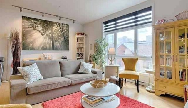 Spacious Stay in the Heart of Downtown Montreal