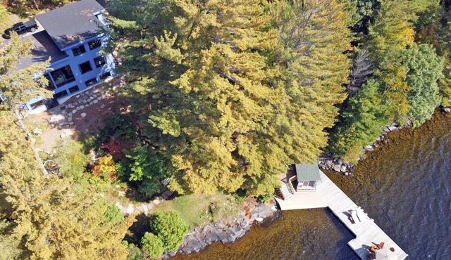 Spectacular south views at this 4 bed, 4 bath lake retreat!