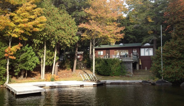 Spinneyloch. Unpretentious, Family Friendly, Classic 60's Cottage, On One Level