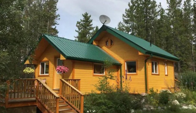 Springhills Cabin at Hot Springsn