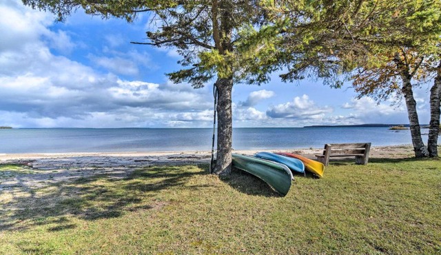 St. Ignace Cottage w/Deck & Beach on Lake Huron!