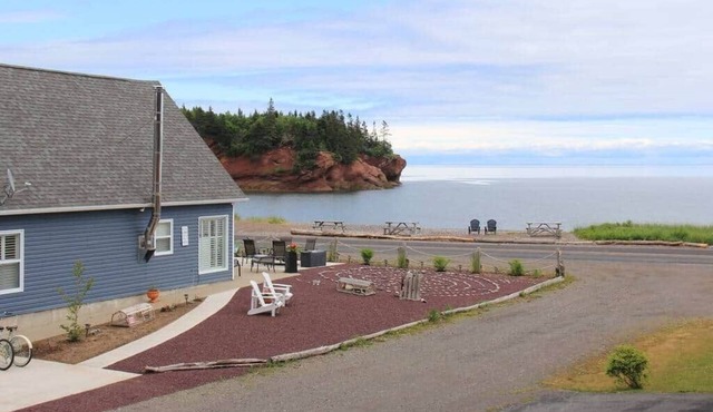 St. Martins Sea Caves Cottage · Covered Veranda
