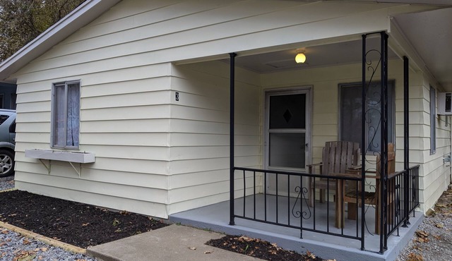 Stand alone cabin, sanitized, full kitchen.