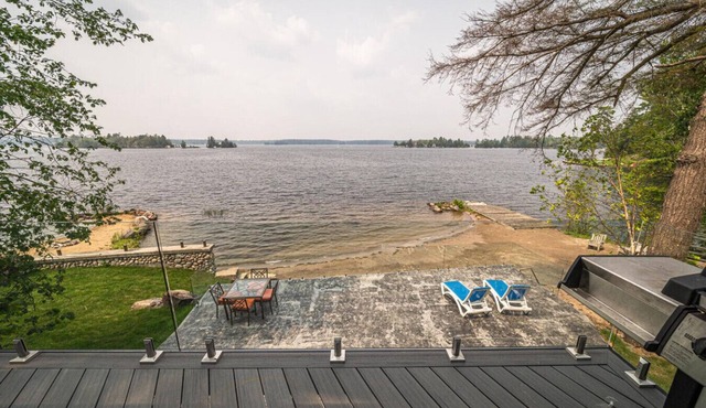 Stoney Lake Beach House