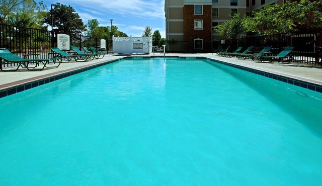 Studio Close to Indianapolis Airport | Free Breakfast. Outdoor Pool in Plainfield
