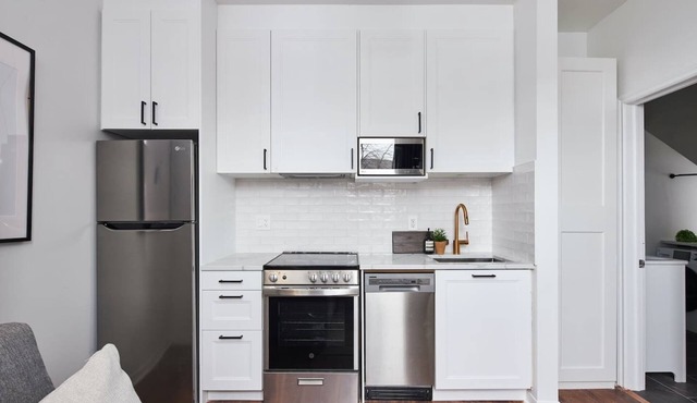 Studio in the Heart of Ottawa