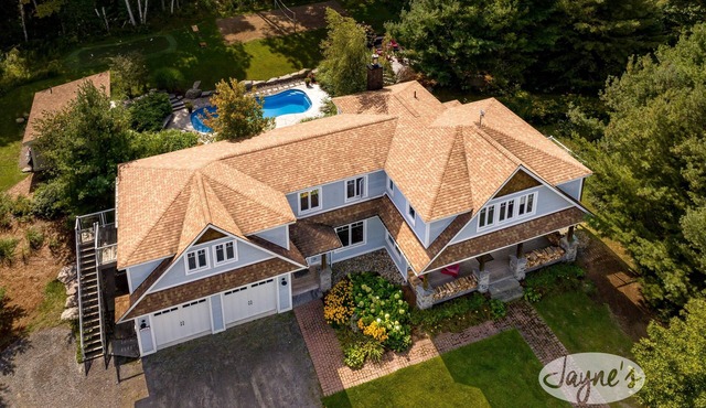 Stunning 6 Bed, 6 Bath Pool! Hot Tub! Private Oasis! Poolside Cabana! Gym!