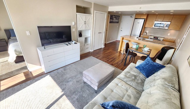 Stylish 1BR w/View + Parking | Central Lonsdale | Quick Downtown Access