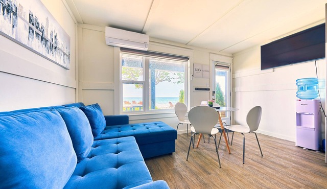 Suite 206: Beautiful 2-Bedroom Beachfront Suite