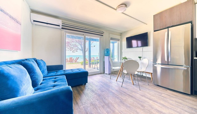 Suite 215: Beautiful 2-Bedroom Beachfront Suite