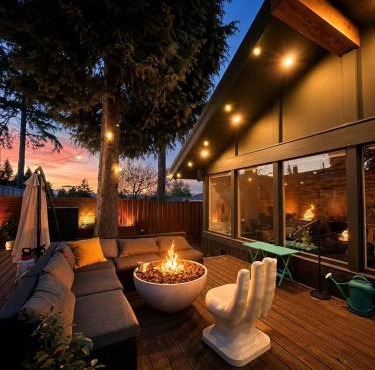 Sunny 3-Bedroom Ground Floor Suite, Tsawwassen