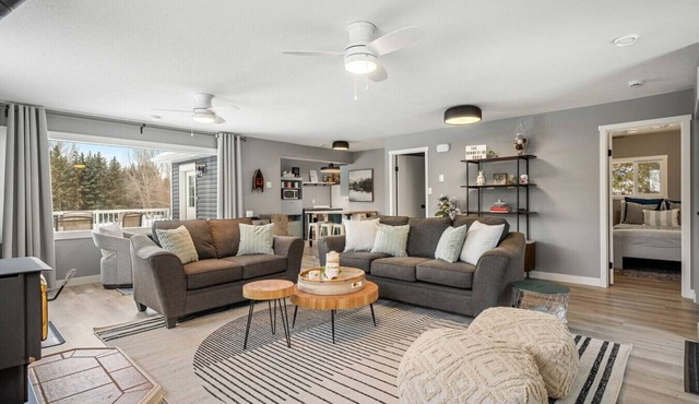 Sunnyside Cove | Lakeside | Fireplace | Fire Pit
