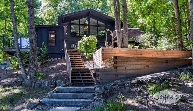 Sunrises! Hot tub! Outdoor Kitchen! Spacious beach! Multiple outdoor fire pits!