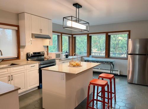 Sunshine garden 5 bedrooms2 living rooms3 bathrooms1 kitchen