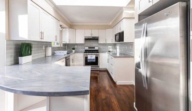 Surrey City Escape with Pool and Hot Tub