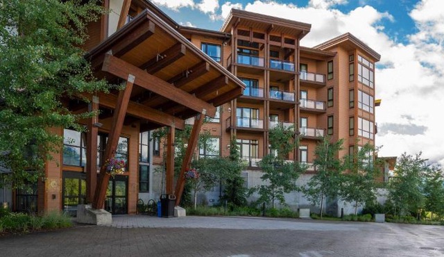 Sutton Place Hotel Revelstoke Mountain Resort