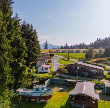 The Cabins at Alert Bay