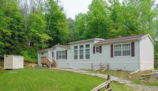 The Hiding Place - Two Bedroom Cottage, Sleeps 6
