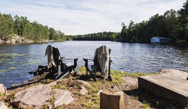 The Lake House - Yoga Studio, swimming, boating, hiking and more!
