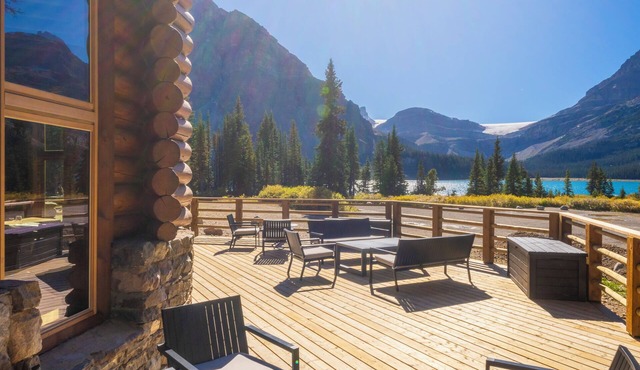 The Lodge at Bow Lake