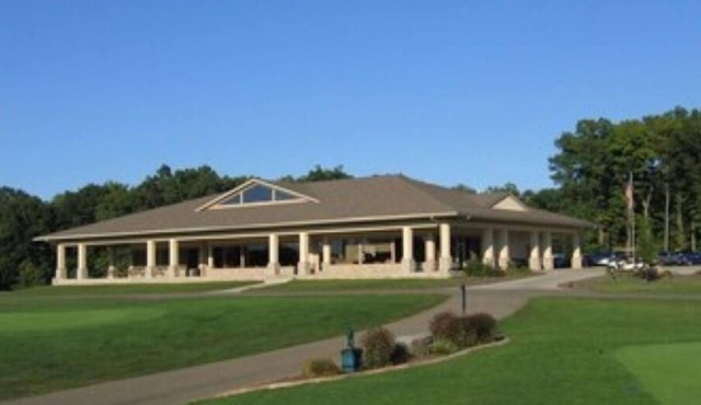 The Pines of Apple Valley, Guest Passes for Pools and Beaches, for a small fee.