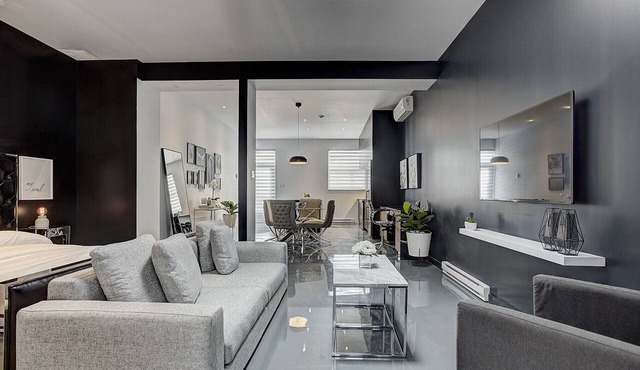 THE YANG | One-Bedroom Loft w.Terrace
