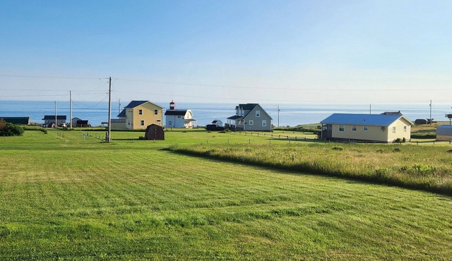 Three bedroom, single bath cottage on Cousins Shore