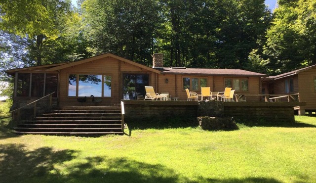 Timmerman Island Cottage on Bobs Lake