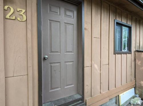 Tiny Wood Cottage 23