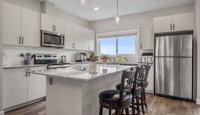Top Rated Home (3%) » Large 4BR House » BBQ Grill