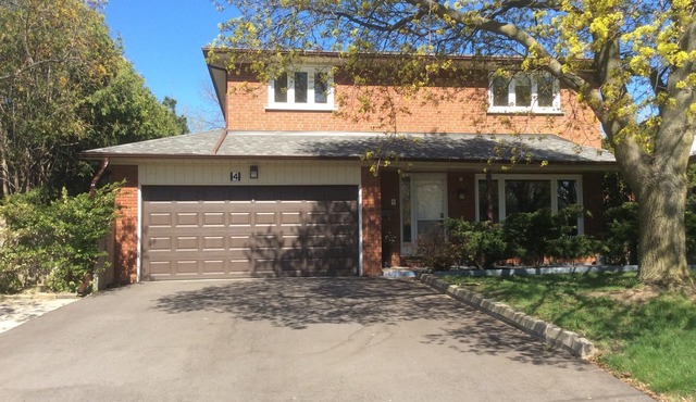 Toronto 4 Bedroom House Spacious Clean Beautiful Private Convenient Location