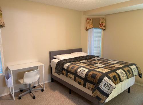 Tranquil Master bed Room Westside Room One