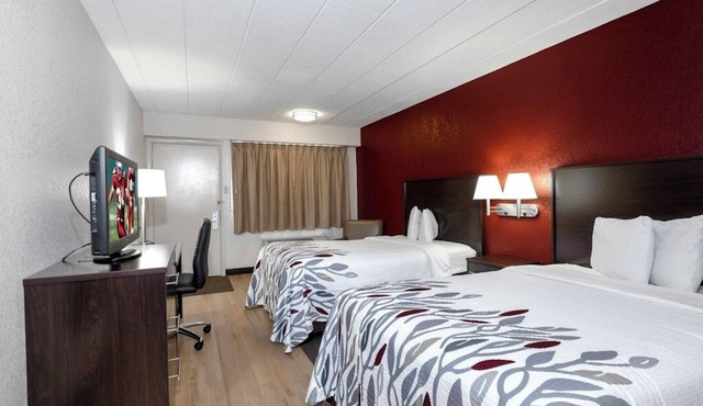 Tranquil Room Perfect for Comfortable Work Stays in Pennsylvania - Free Coffee!