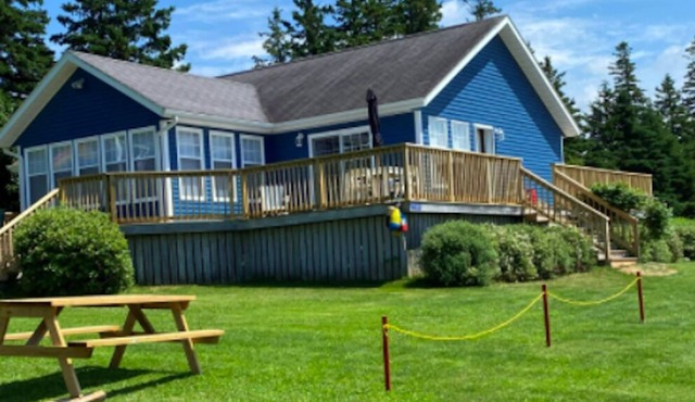 Two Cottages Situated On The Same Lot With Incredible Country Views