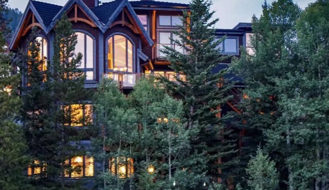 Ultra-Luxury 7880sqft Ridgeside Villa w/Concierge
