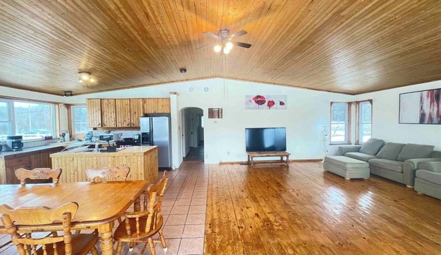 Up to 40% SALE Near-Skiing-Mount Gorgeous Cottage