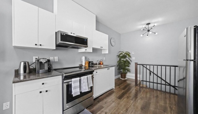 Updated One Bedroom Carriage Home in Langley