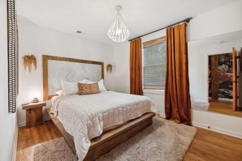Vibey Unit in Duplex
