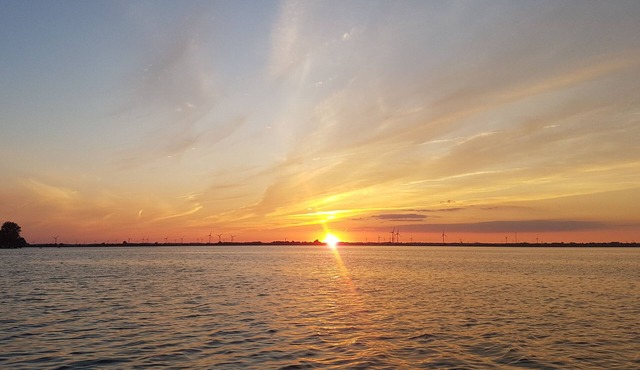 Waterfront & Back - Beautiful Sunrise & Sunset