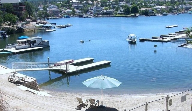 Waterfront, Private Dock & Beach, 4 BedroomsnLaunch Restrictions in Force 2025
