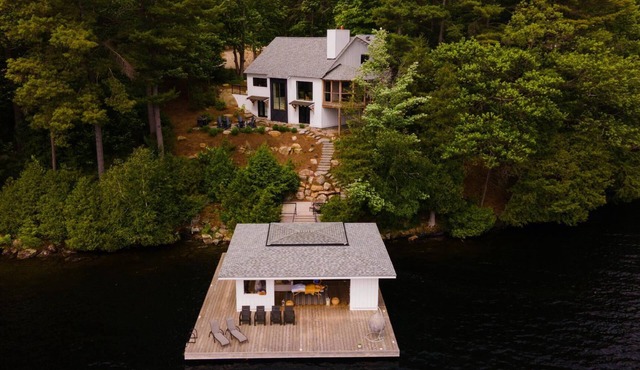 Welcome to Falcon’s Nest, your 6 bedroom luxury all-season cottage retreat nestled on Lake Muskoka