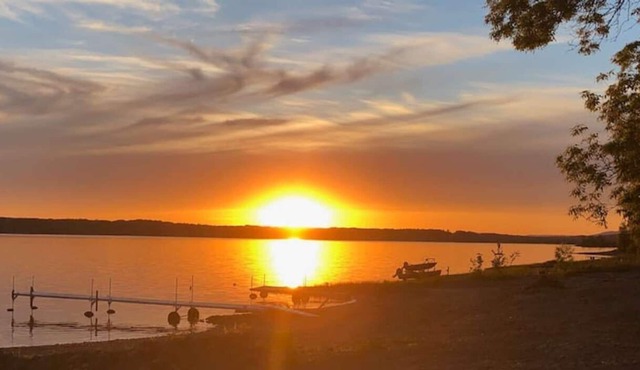 Welcome to Maple Key Trail on the Ottawa River