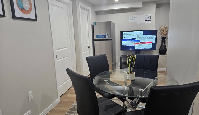 Welcoming Private 2 Bedroom Suite