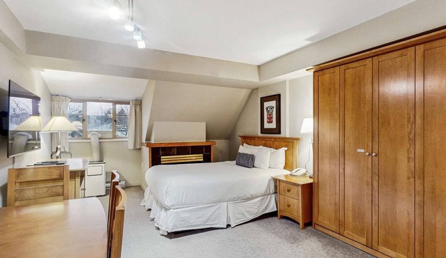 Whistler - Whistler Peak Lodge 505